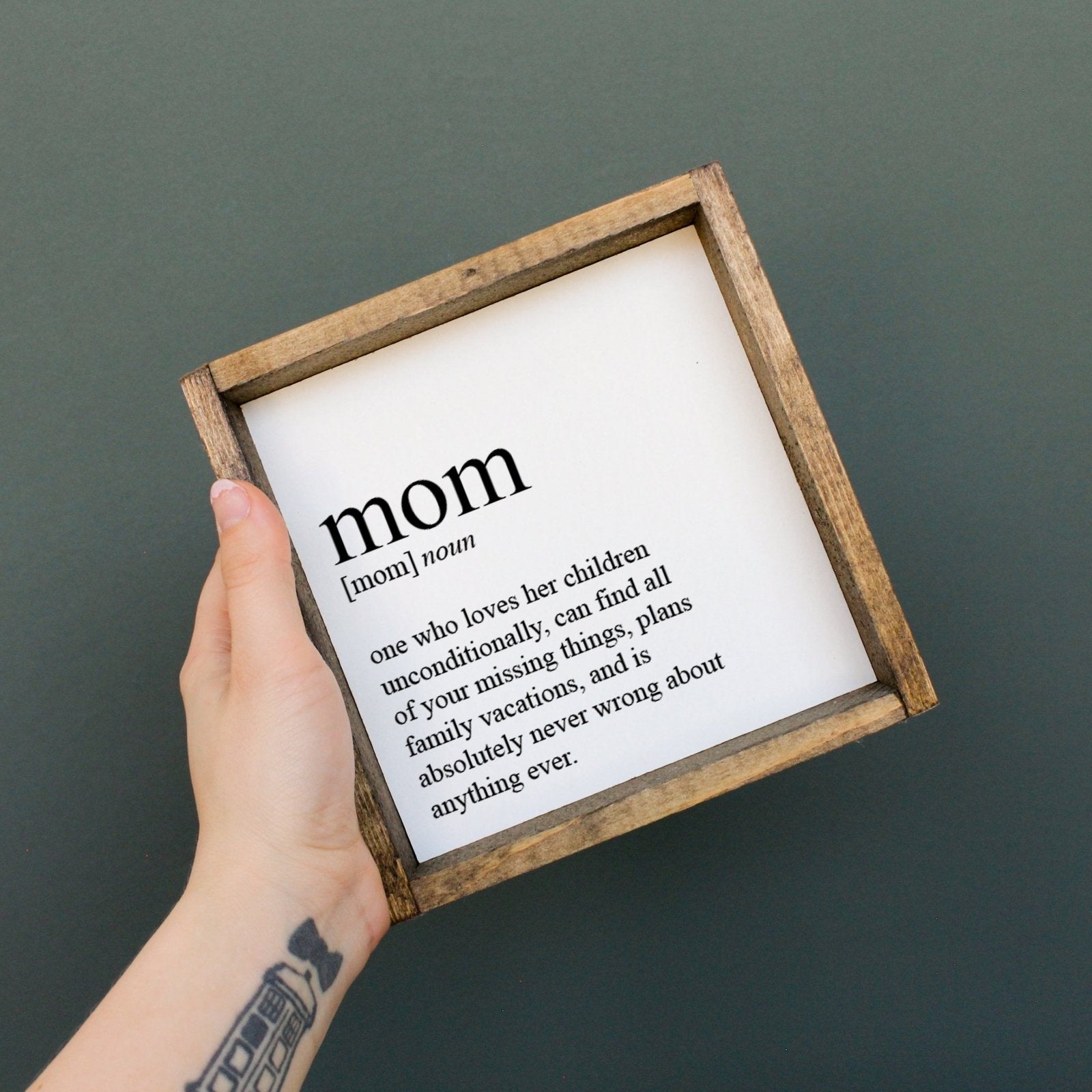Mom Definition | Wood Sign - WilliamRaeDesigns
