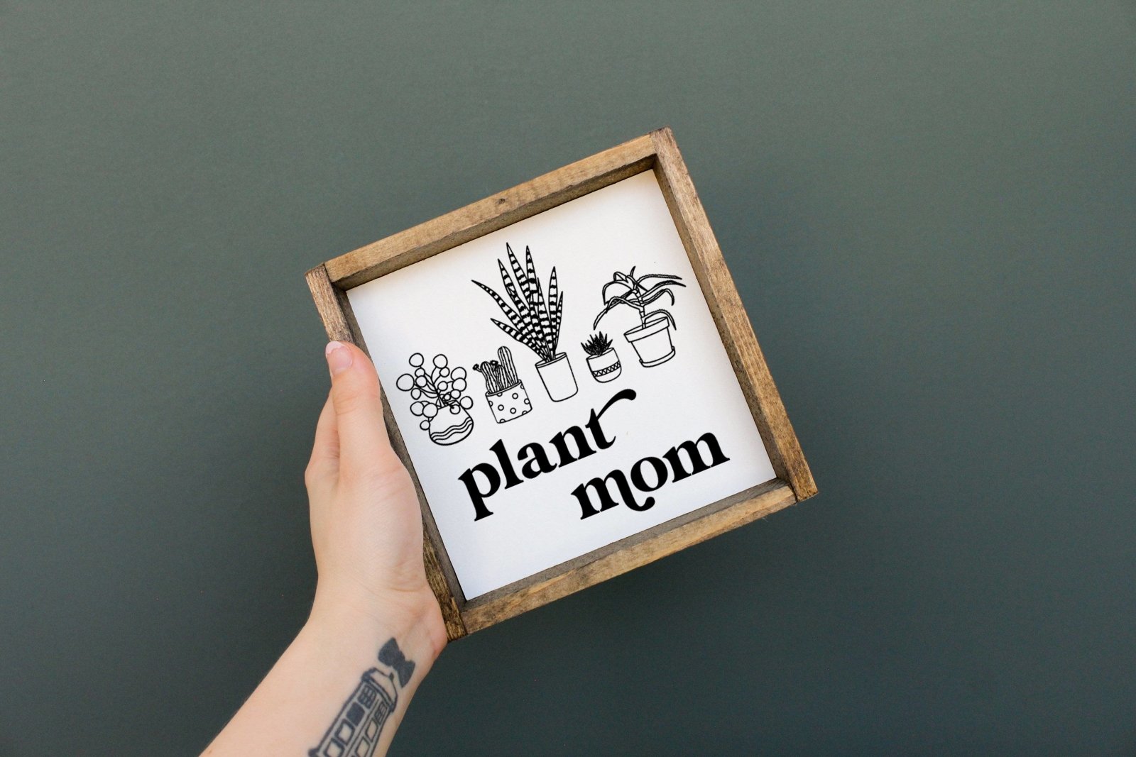 Plant Mom | Wood Sign - WilliamRaeDesigns